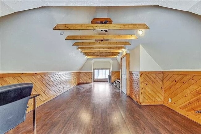 Building Photo - 7540 Calumet St