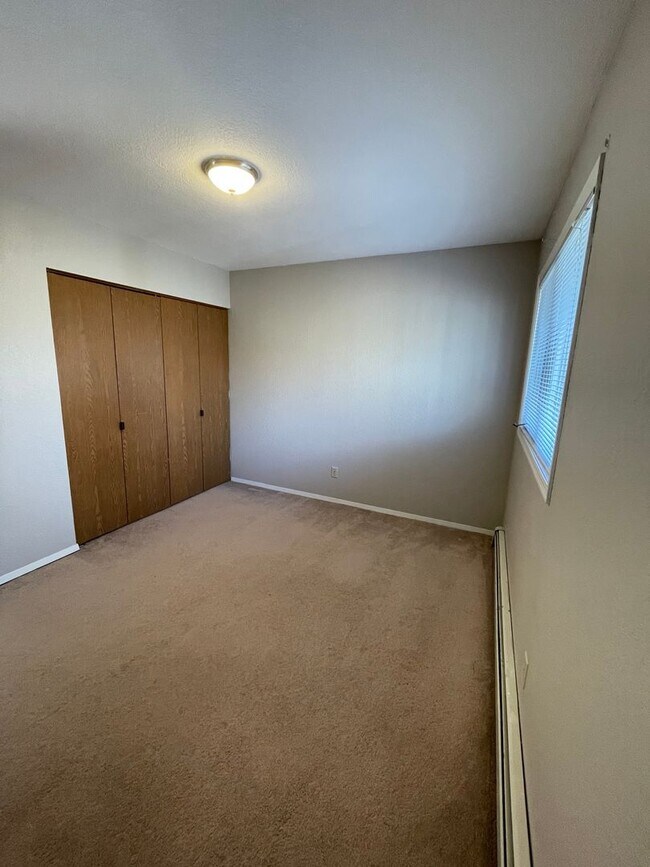 Building Photo - 3025 Cambay Ct