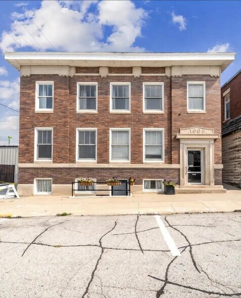 Building Photo - 1318 14th Ave