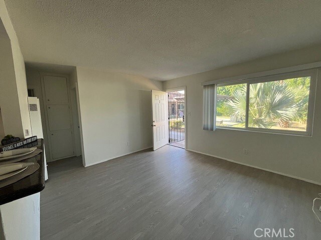 Building Photo - 37067 Bankside Dr