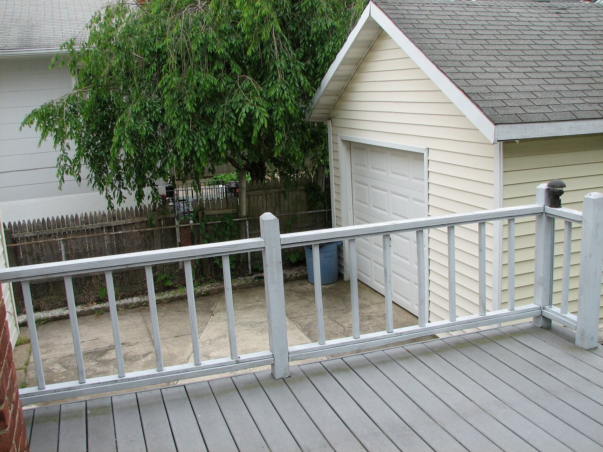 Building Photo - 9 Graywood Rd