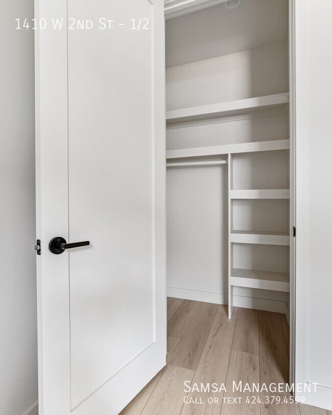 Building Photo - 1410 W 2nd St