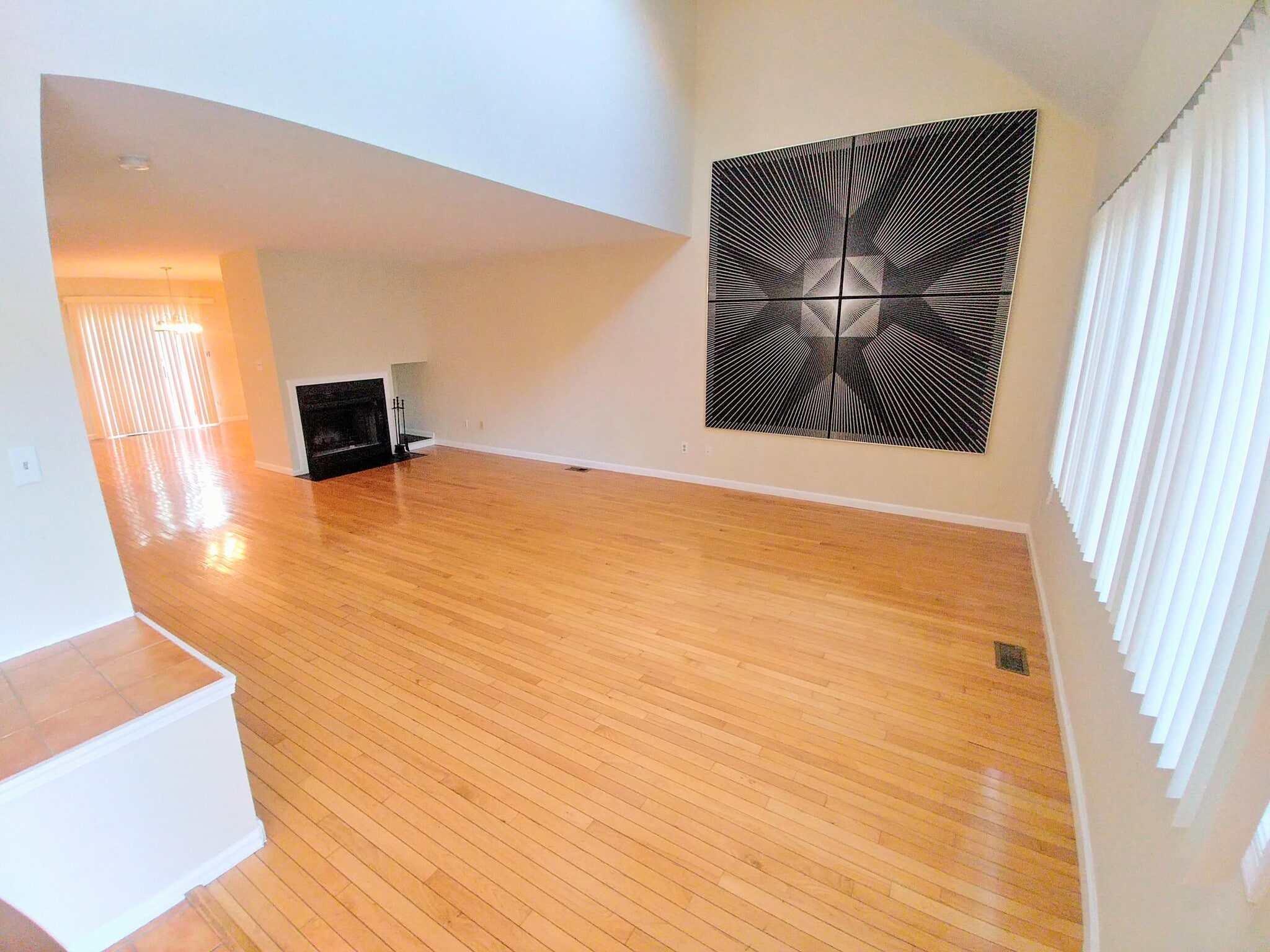 Living room view from entrance - 15 Hanover Ct
