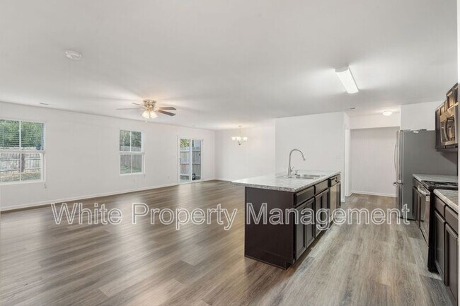 Building Photo - 1619 Hooper Court