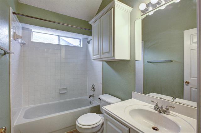 Building Photo - 2120 Los Rios Blvd
