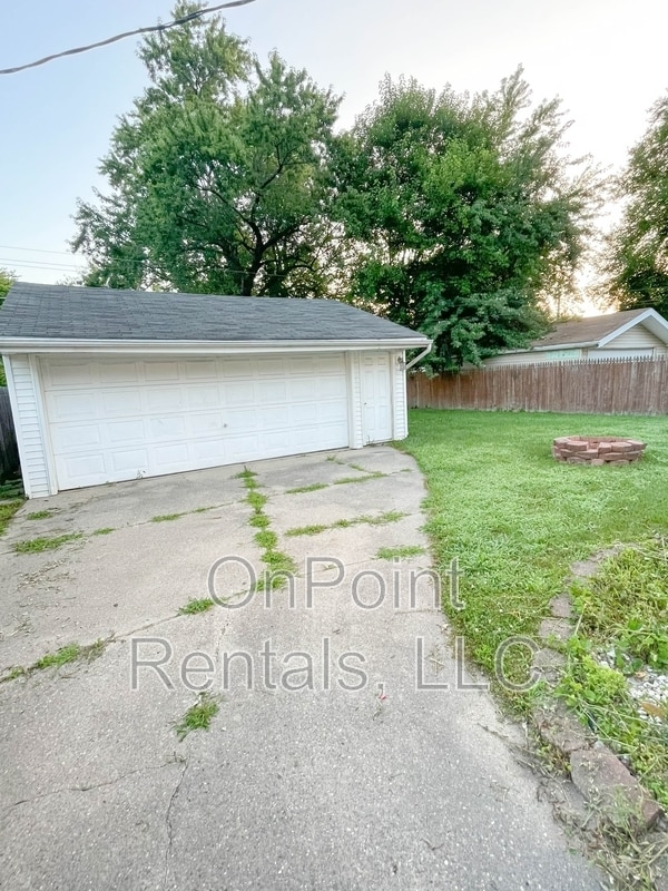 Building Photo - 30816 Grandview Ave