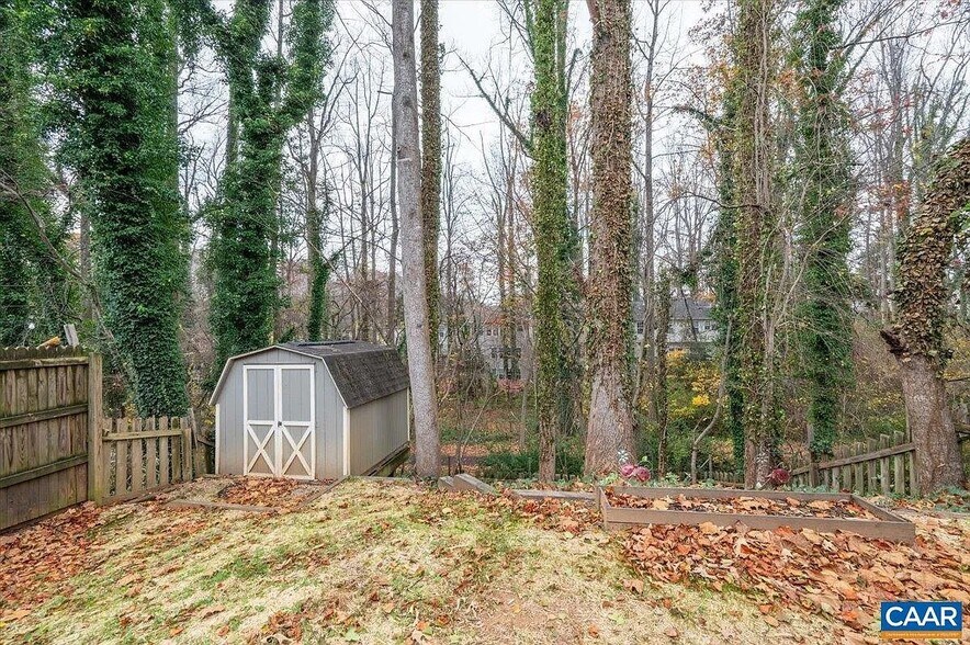 Building Photo - 803 Orangedale Ave