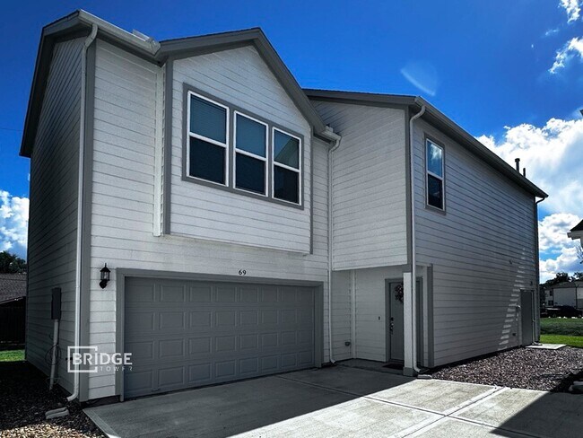 Primary Photo - 69 Fern Ct