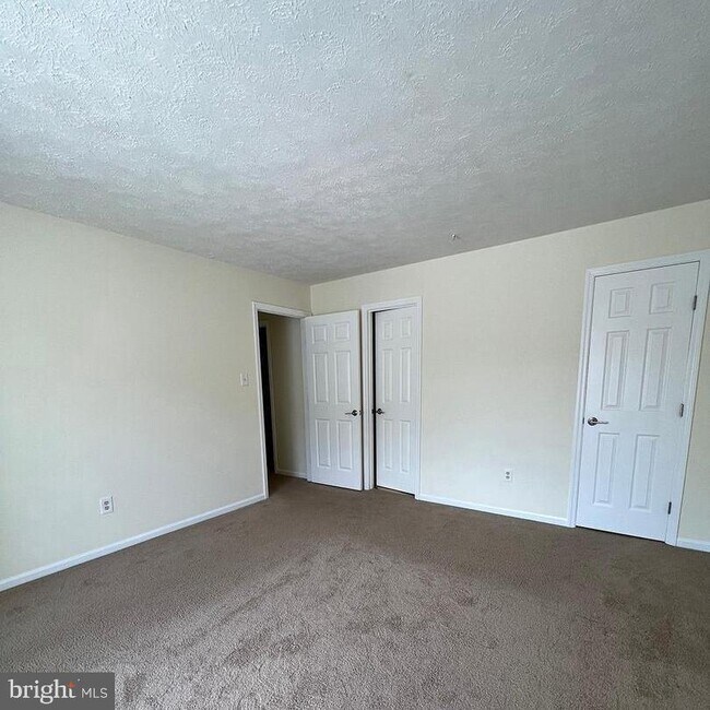 Building Photo - 716 Jupiter Hills Ct
