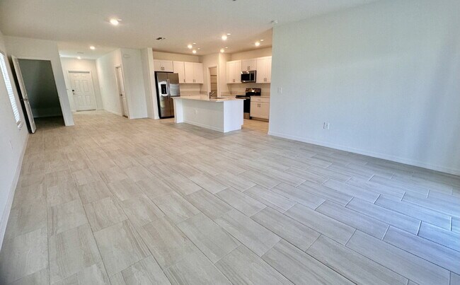 Building Photo - 8406 Blue Wave Ln E