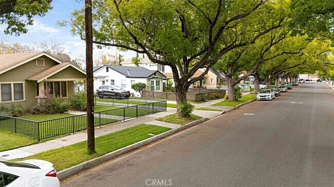 Building Photo - 505 N McClay St