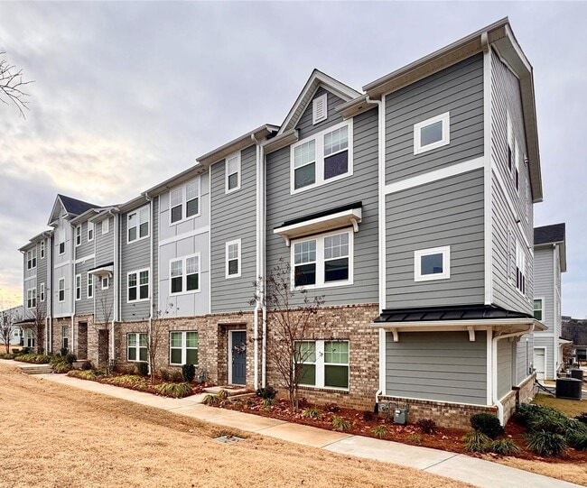 Building Photo - Enchanting 3-Story Single Home  | 4 BR/3.5BA | 2-Car Garage |In City Park Community!