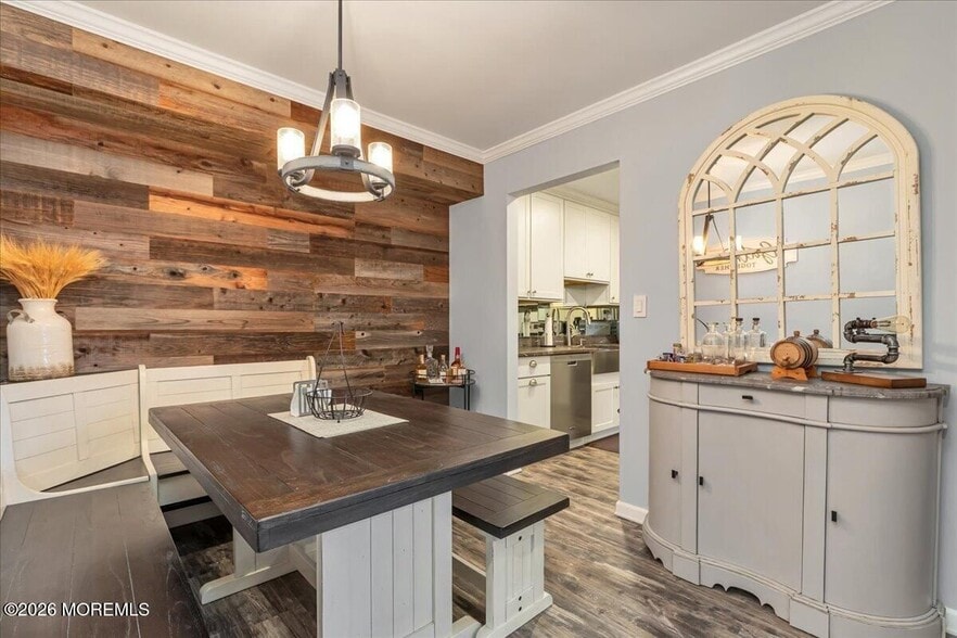 Building Photo - 114 Wellington Pl