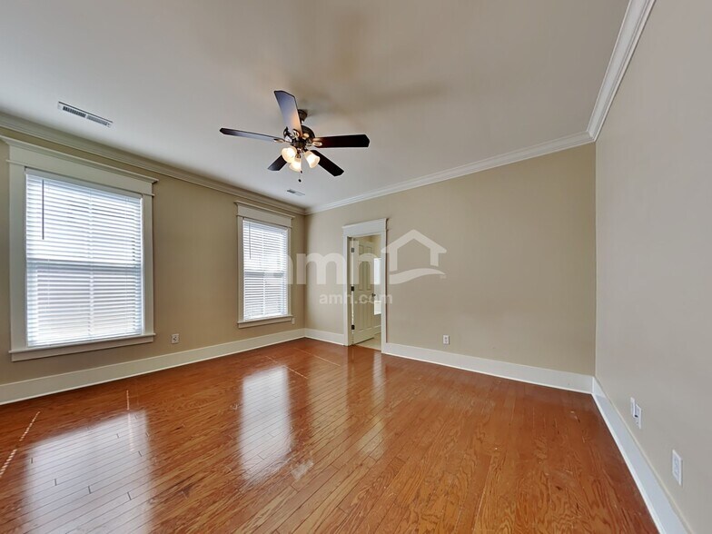 Building Photo - 232 Cameron St