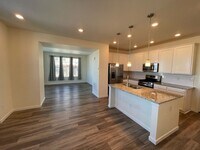 Building Photo - Beautiful & Spacious 4Bed, 3Bath In Breathtaking Erie Co,