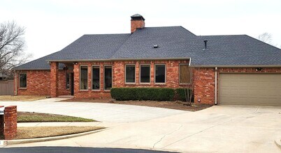 Building Photo - (4) Bed/(3) Bath Custom Home in SW Norman!