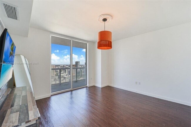 Building Photo - 50 Biscayne Blvd