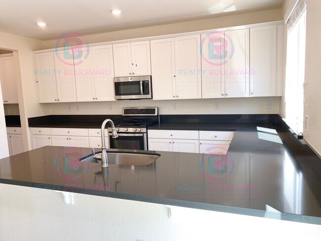 Building Photo - 1127 Winter Hawk Wy
