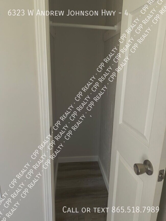 Building Photo - 6323 W Andrew Johnson Hwy