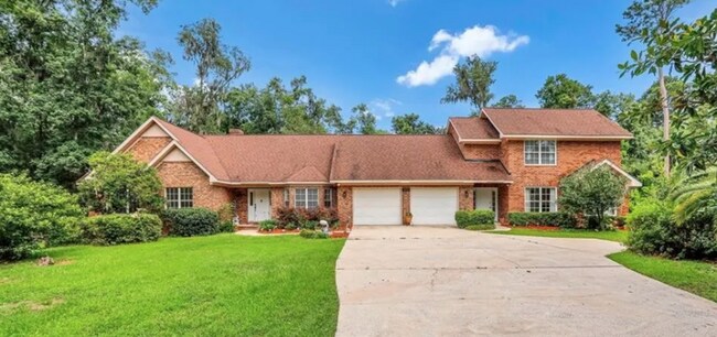 Primary Photo - Everything included in rent price!! All ut...