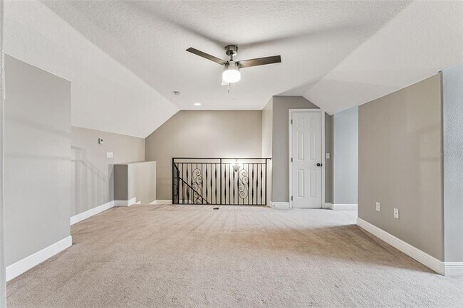 Building Photo - 4571 Virginia Dr