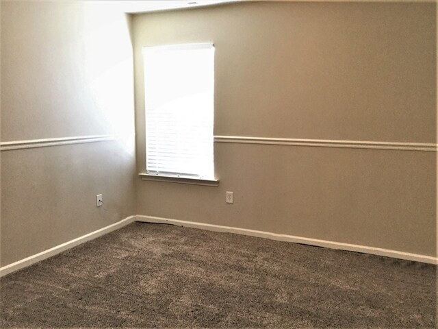 Building Photo - 5915 Leawood Run Ct