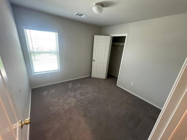 Building Photo - 14550 Breezy Orch Trail