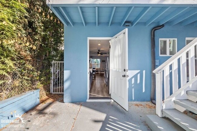 Building Photo - Upgraded 2Bdm 1Ba Downstairs Unit in North Park!