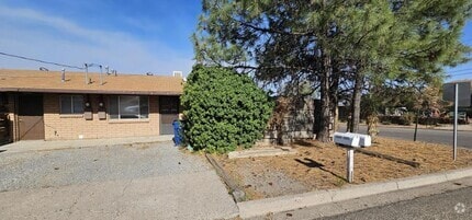 Building Photo - 2000 N Pope St