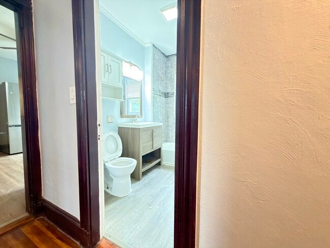 Building Photo - 18 Harold Park