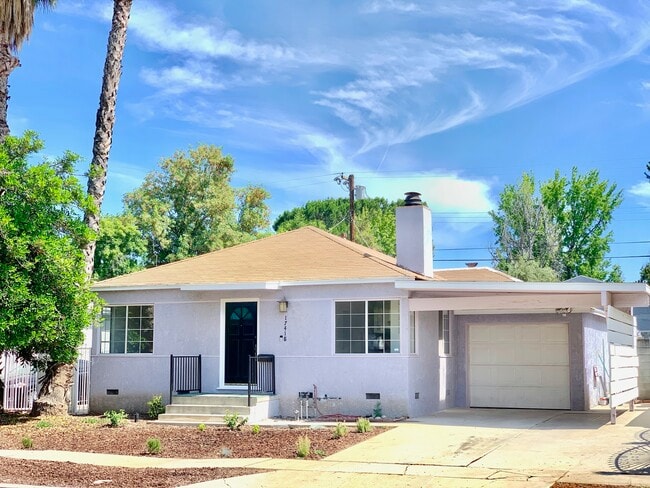 Building Photo - 17418 Califa St