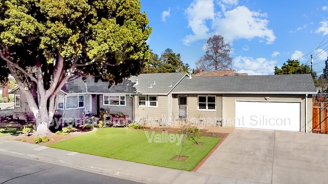 Building Photo - 795 Viader Ct