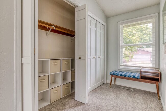 Building Photo - 353 Brightwood Ct