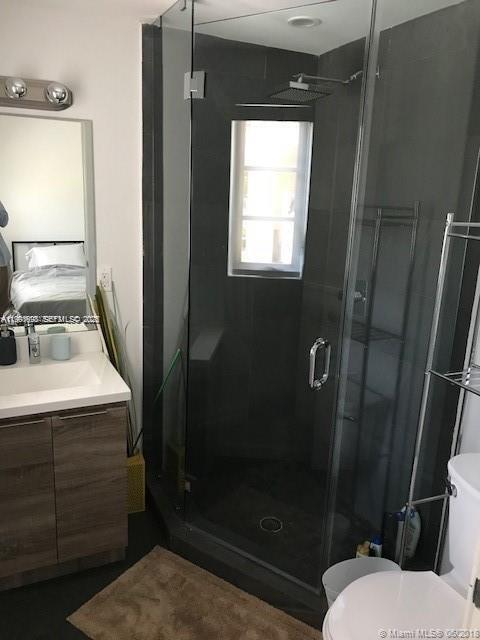 Building Photo - 1450 Meridian Ave