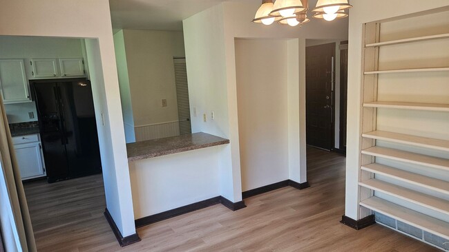 Building Photo - Cozy 3 Bedroom Townhome Near CSU