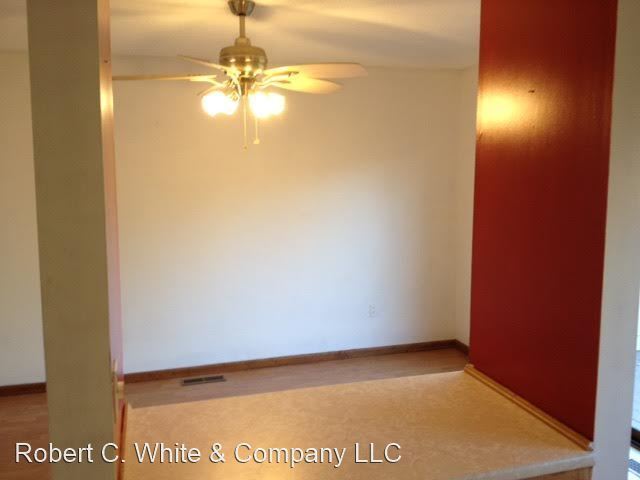 Building Photo - 2 br, 1.5 bath House - 33 Sherman Lane
