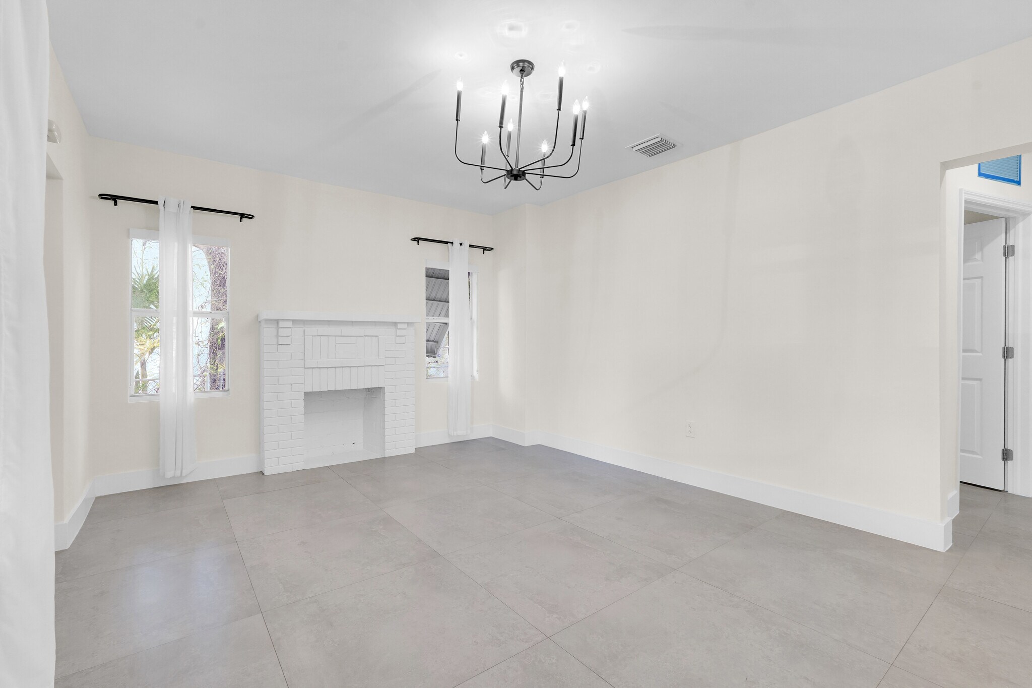 Building Photo - 52 NW 47th Ter