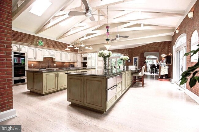 Building Photo - 11501 Skipwith Ln