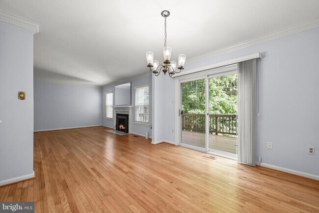 Building Photo - 25 Tivoli Lake Ct