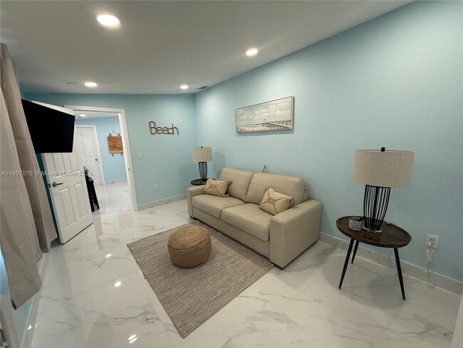 Building Photo - 11525 SW 47th Terrace