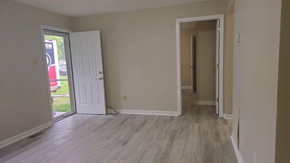 Building Photo - 171 Hamilton Cir