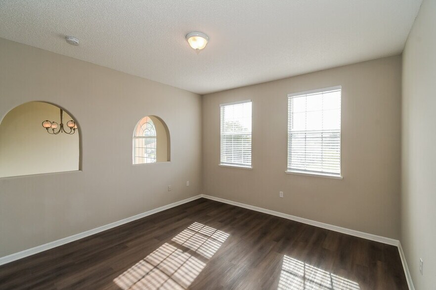 Building Photo - 7263 Lancashire Ct