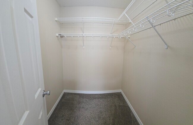 Building Photo - 7720 Lola Cir