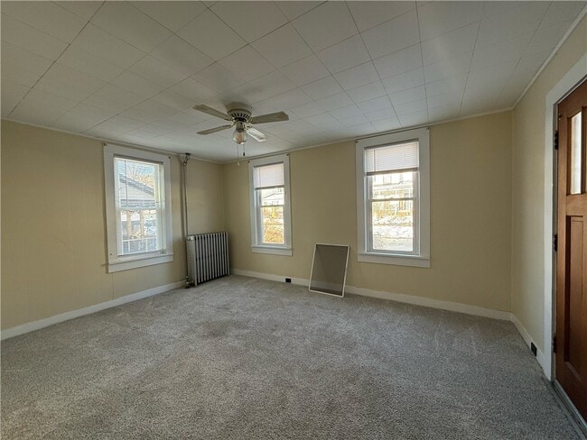 Building Photo - 23 Burton St