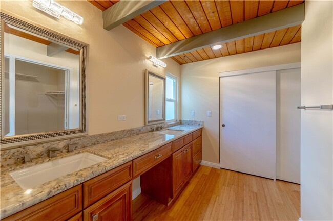 Building Photo - 23 Chicory Way