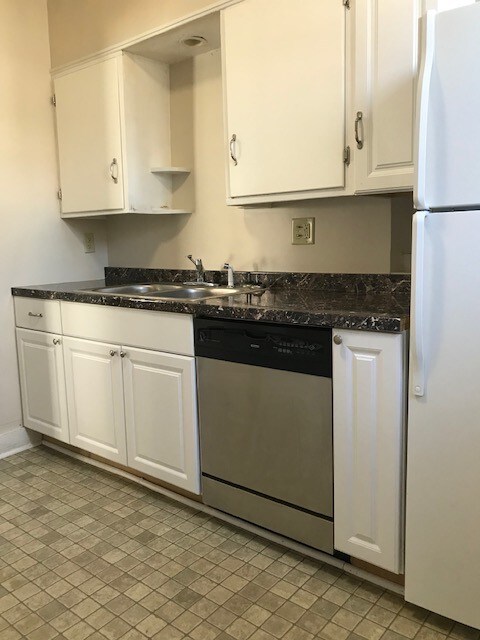 Building Photo - 112 Princeton Ave