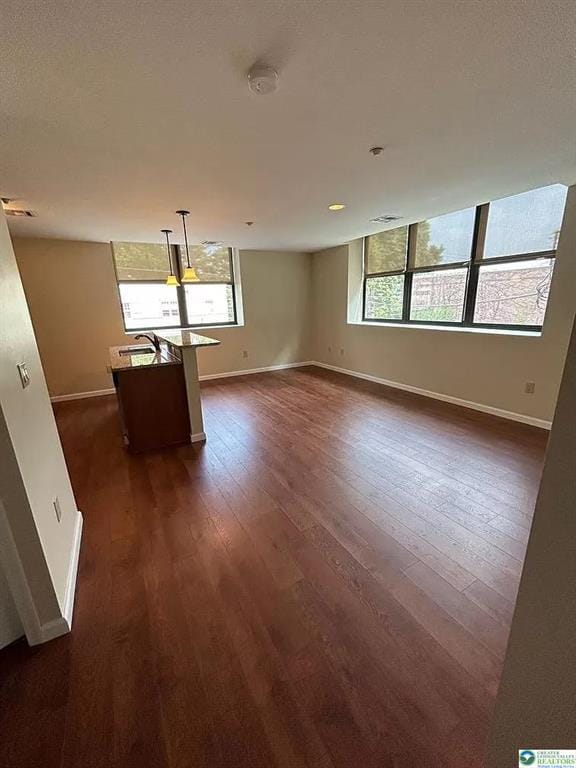 Building Photo - 528 N New St