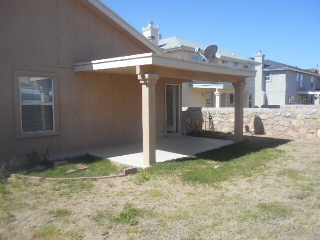 Building Photo - 12641 Tierra Tigre Ave