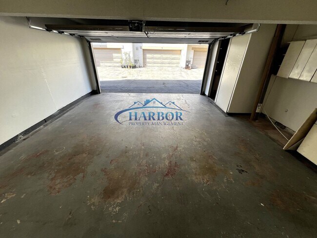 Building Photo - 3608 W Estates Ln