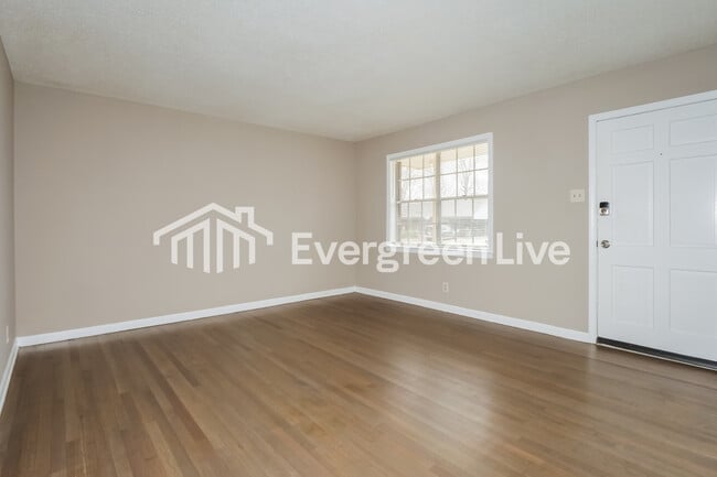 Building Photo - 3519 Naylor Dr